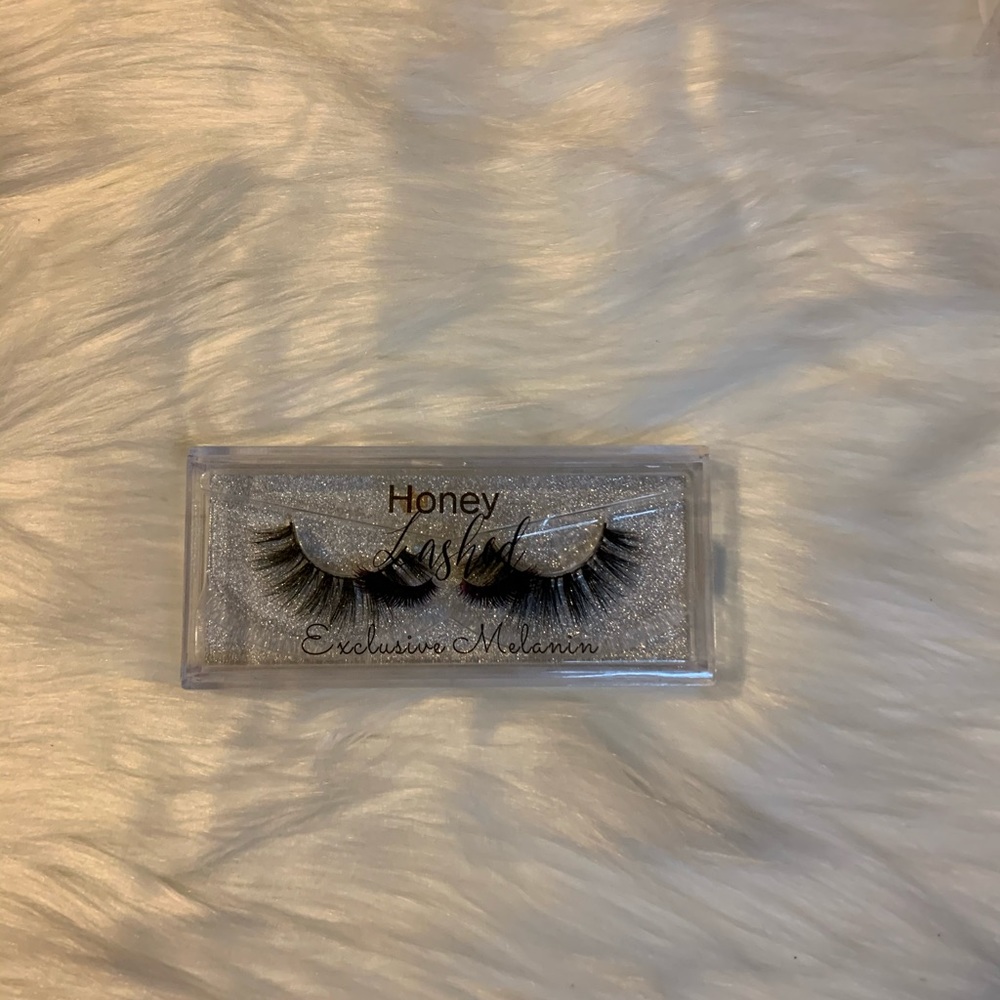 MINK LASHES - Picture 3 of 4